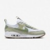 Chaussures Nike Air Max 90 Futura pour femme (HF5052-100, blanc/olive aura/gomme marron moyen/vert pétrole)