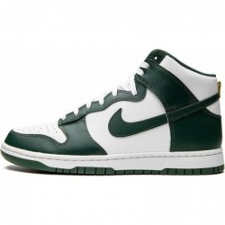 Chaussures rétro Nike Dunk...