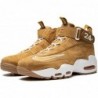 Baskets NIKE pour hommes, Wheat Pollen White